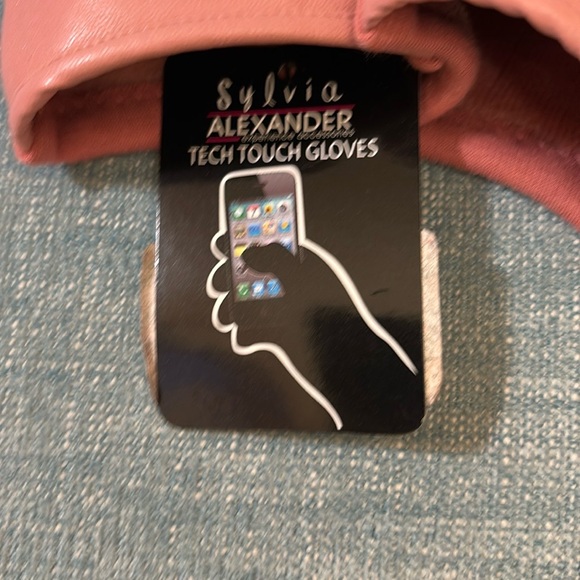 Pink Floral Tech Gloves Size S/M - Picture 3 of 6